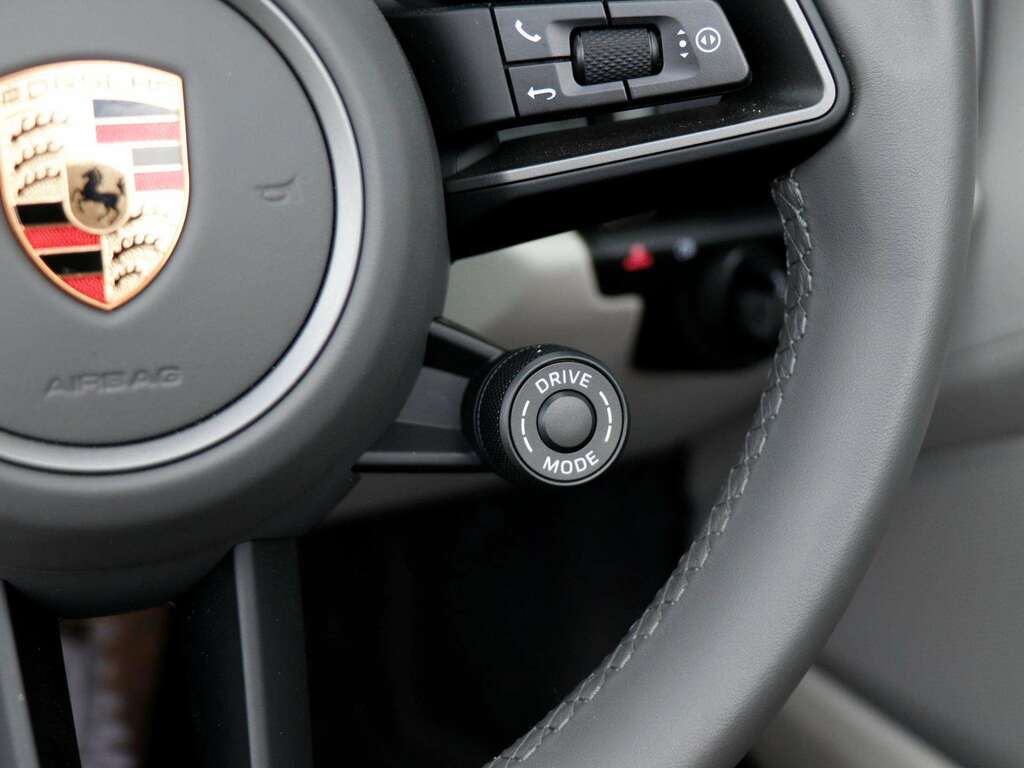 Porsche 911 2dr Pdk Grey #17