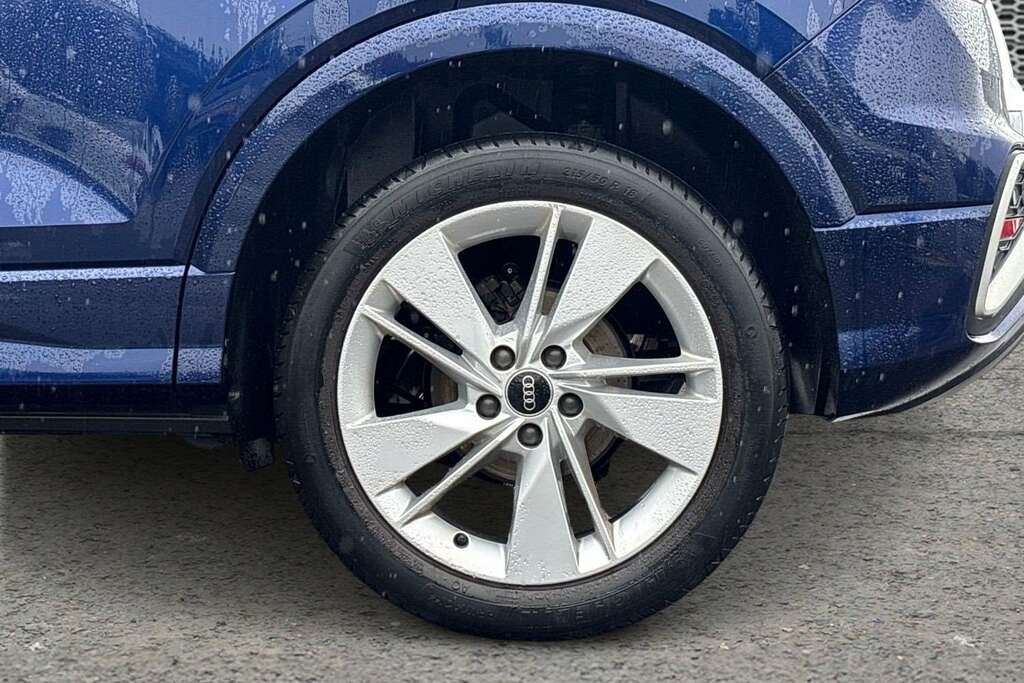 Audi Q2 35 Tfsi S Line S Tronic 2022 ML72UMS Blue #5