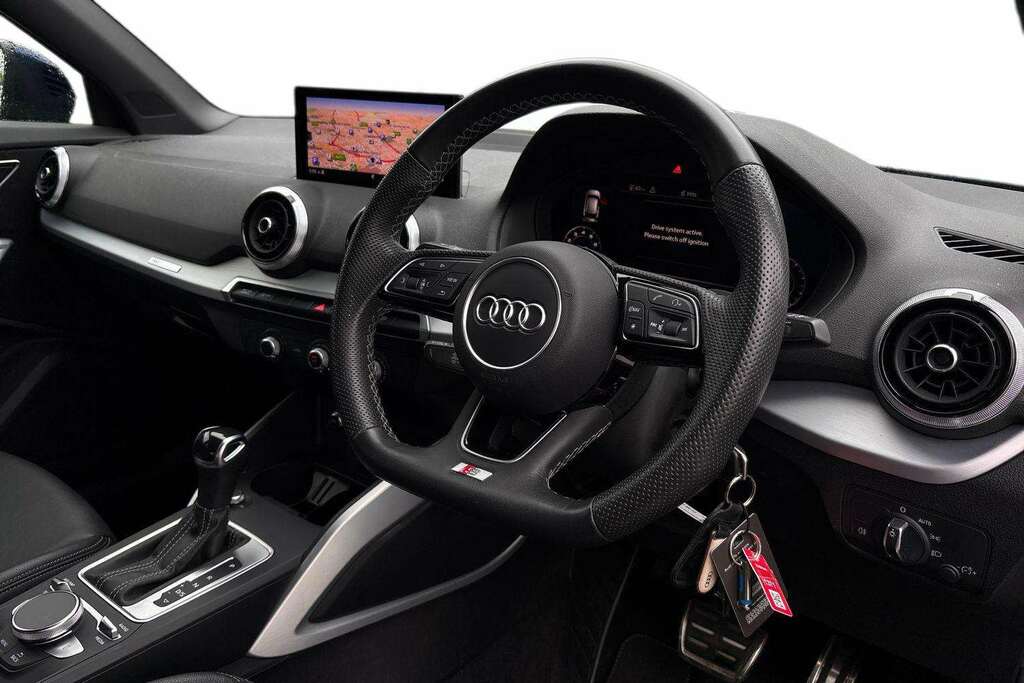 Audi Q2 35 Tfsi S Line S Tronic 2022 ML72UMS Blue #6