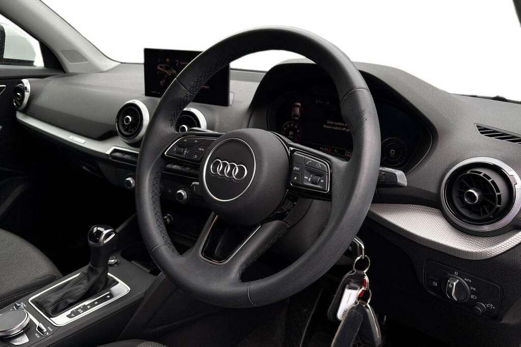 Audi Q2 35 Tfsi Sport S Tronic 2023 MC23TKD White #5