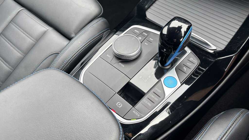 BMW iX3 Suv Blue #8