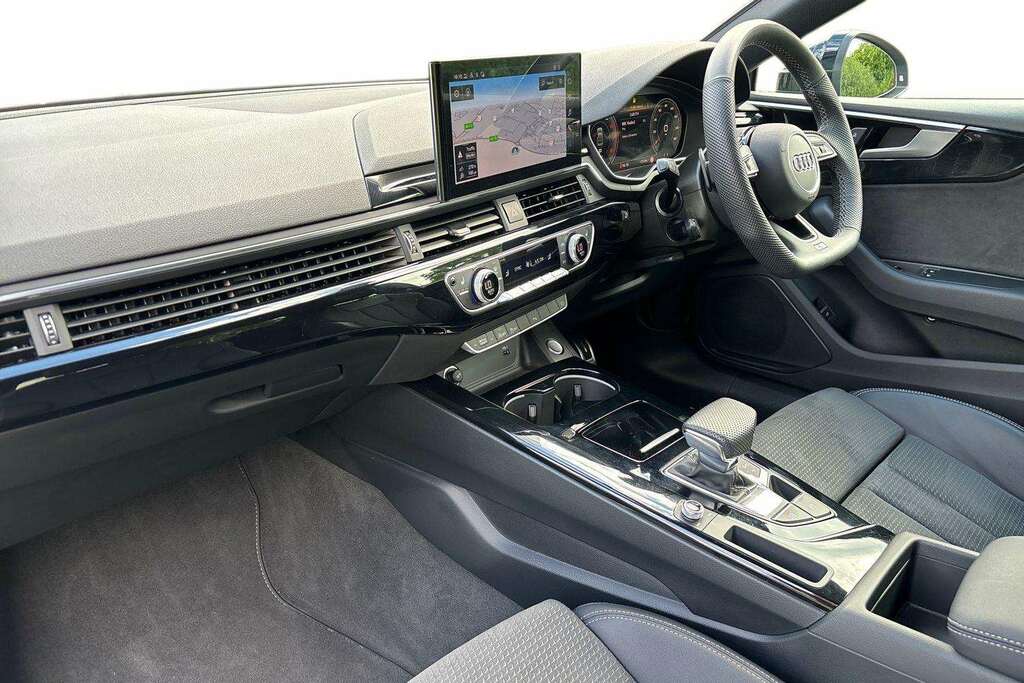 Audi A5 35 Tfsi Black Edition S Tronic 2024 DX74UGZ  #3