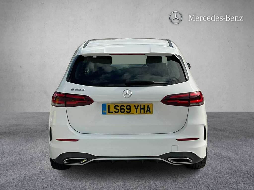 Mercedes-Benz B Class B200 Amg Line 2019 White #3