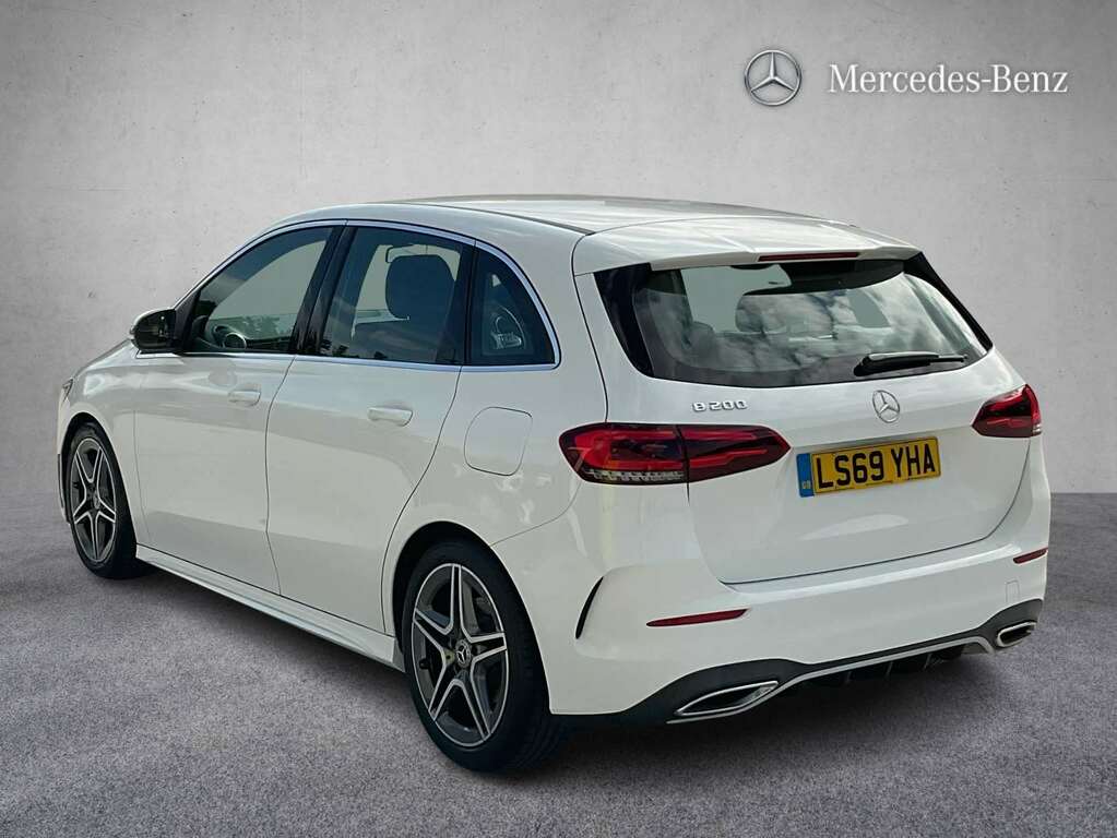 Mercedes-Benz B Class B200 Amg Line 2019 White #4