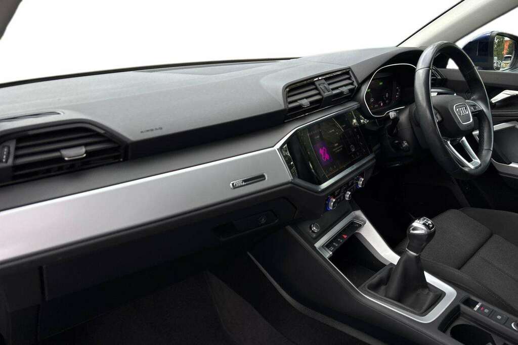 Audi Q3 35 Tfsi Sport 2023 Blue