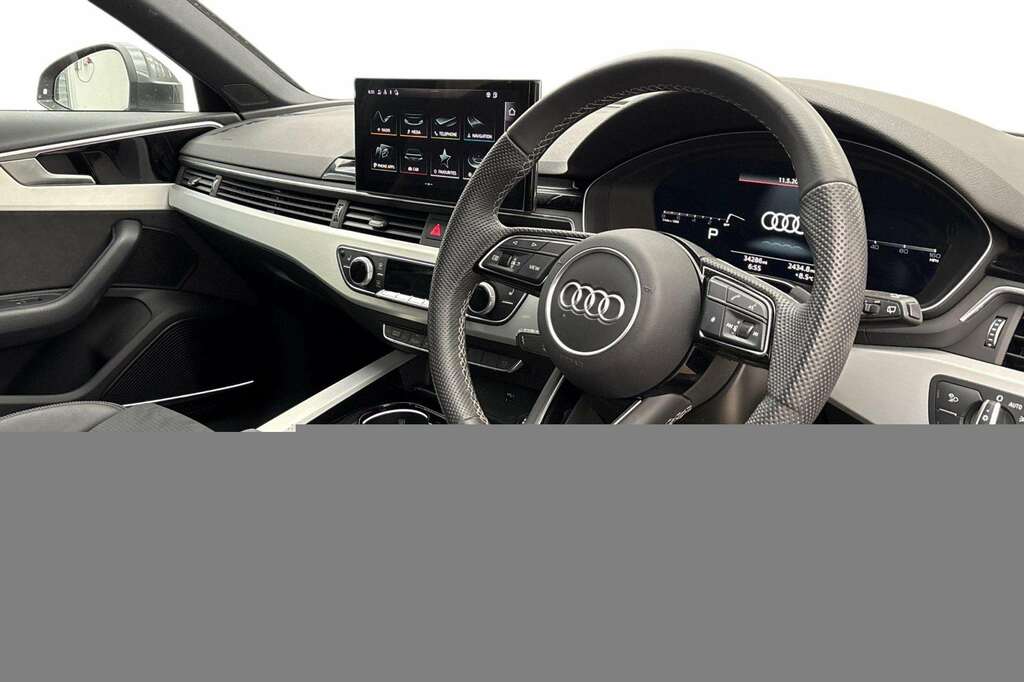 Audi A4 40 Tfsi 204 S Line S Tronic 2024 Grey #4