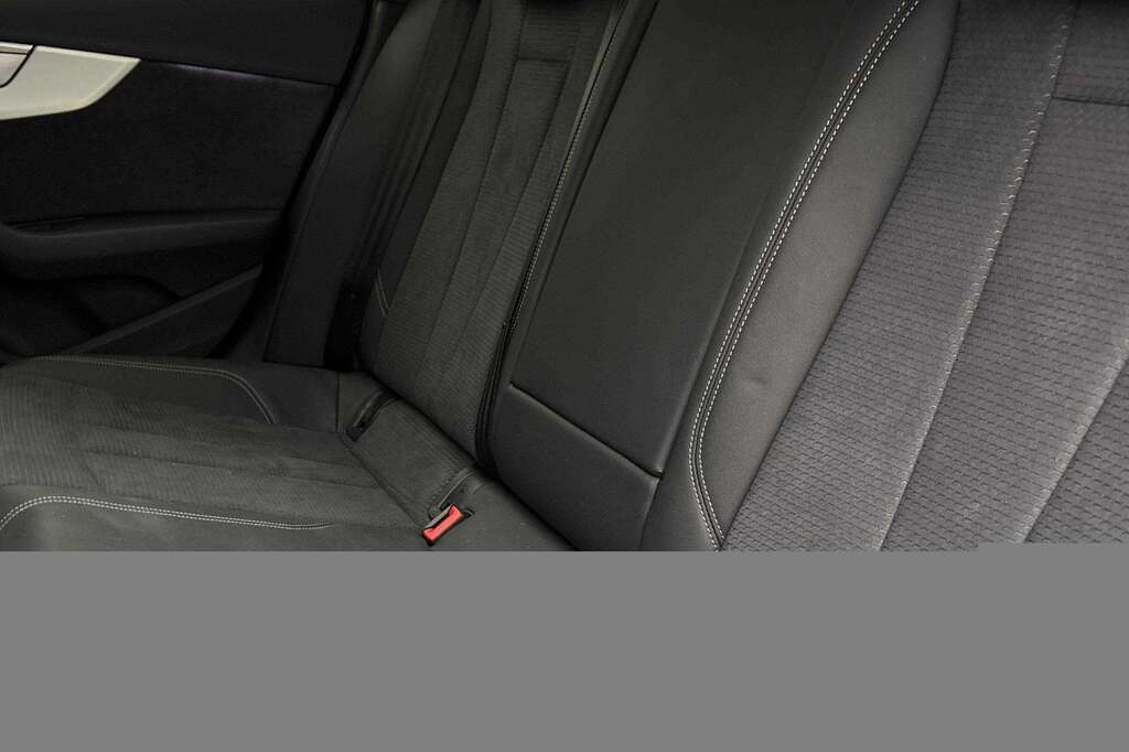 Audi A4 40 Tfsi 204 S Line S Tronic 2024 Grey #5