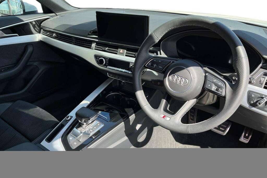 Audi A4 40 Tfsi 204 S Line S Tronic 2024 White #6