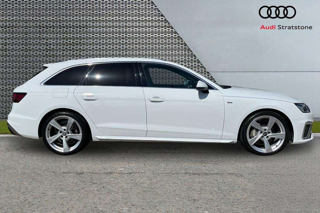 Audi A4 40 Tfsi 204 S Line S Tronic 2024 White #4