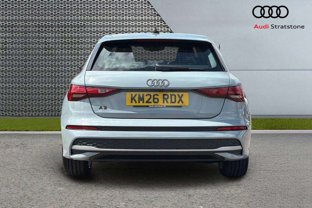 Audi A3 1.5 Tfsi 150 Sport S Tronic 2026 Grey #5