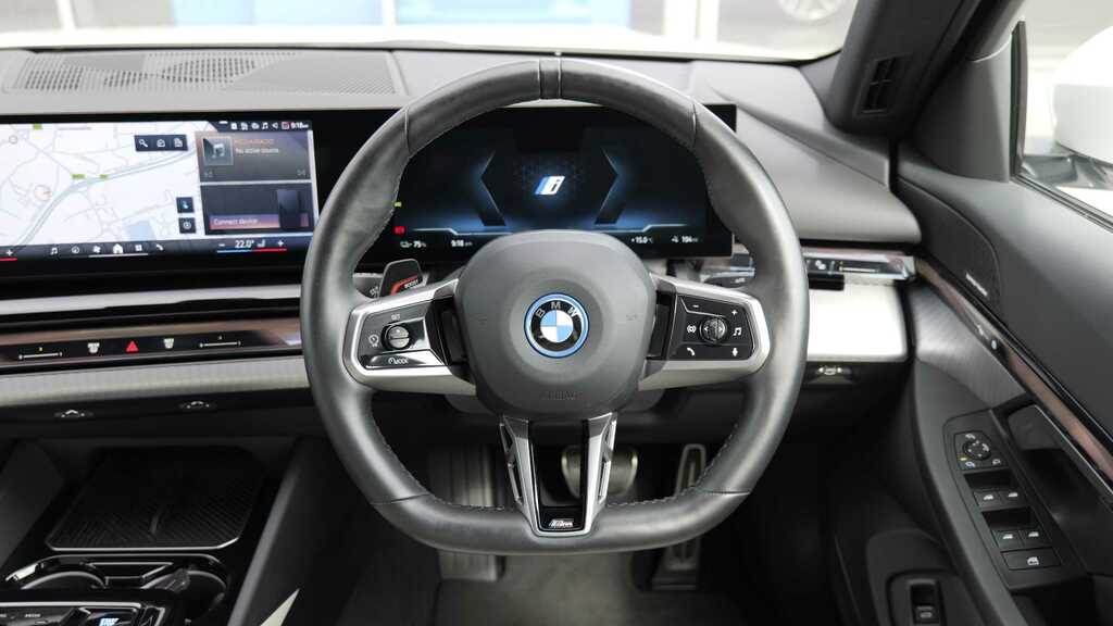 BMW i5 250Kw Edrive40 M Sport Pro 84Kwh 2024 White #5