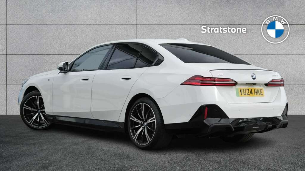 BMW i5 250Kw Edrive40 M Sport Pro 84Kwh 2024 White #2