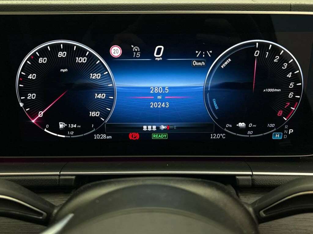Mercedes-Benz GLE Class 400E 4Matic Amg Line 9G-tronic 2024 Black #3