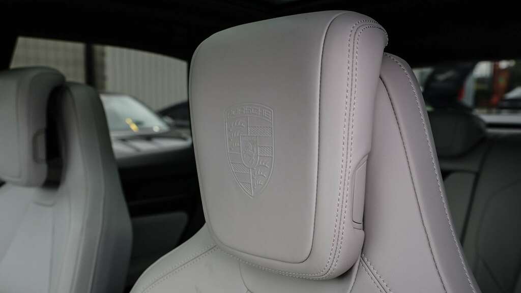 Porsche Macan Electric Blue #13