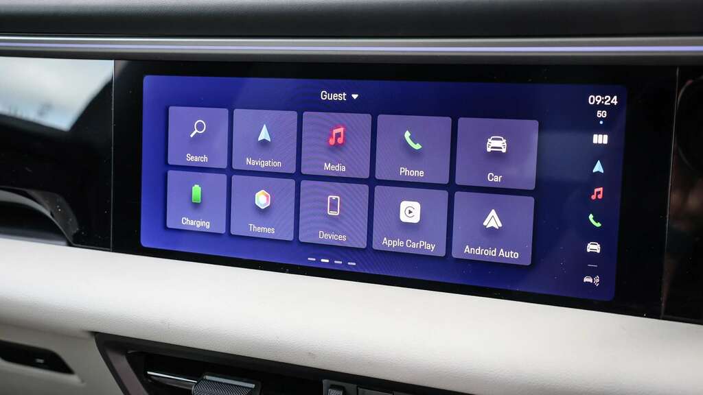Porsche Macan Electric Blue #16