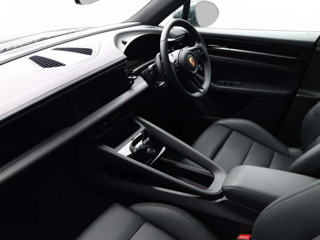 Porsche Macan 4 2026 Grey #3