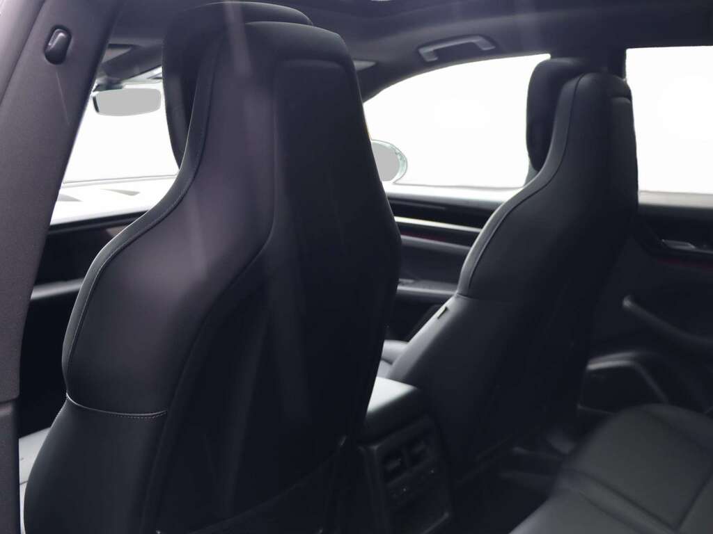 Porsche Macan Gts S-a 2026  #22