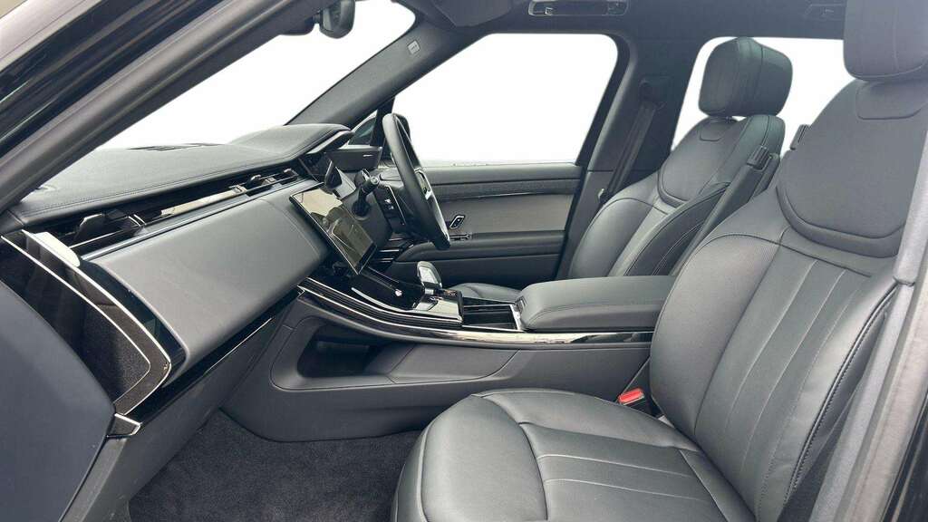 Land Rover Range Rover Sport 3.0 D250 Edition 2026 Black #3