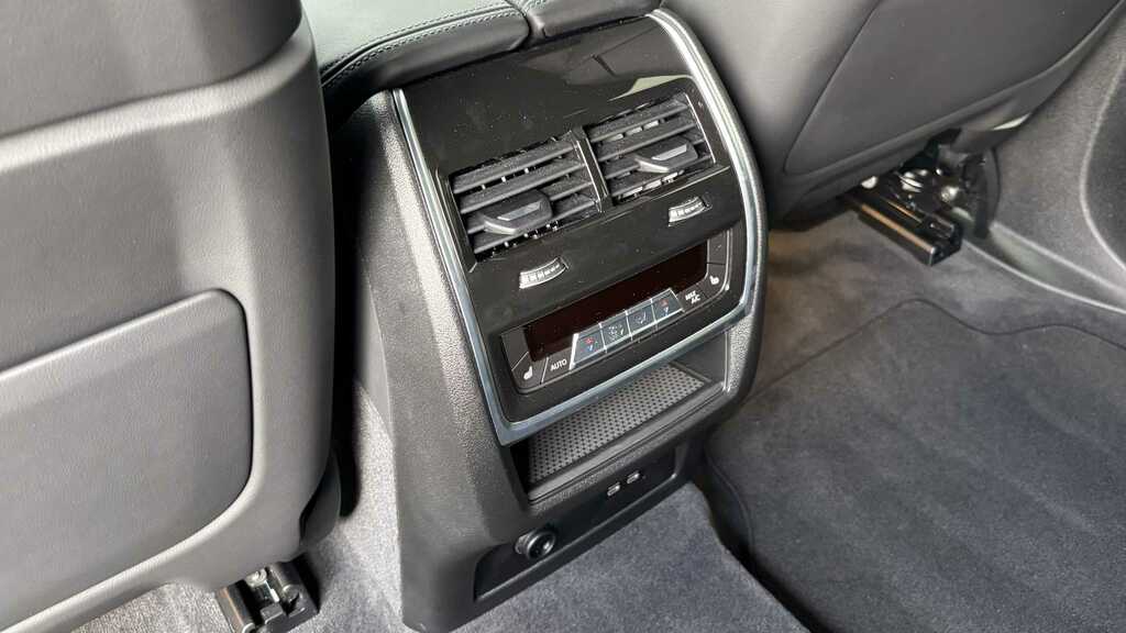 BMW XM 50E 5dr Auto Grey #26