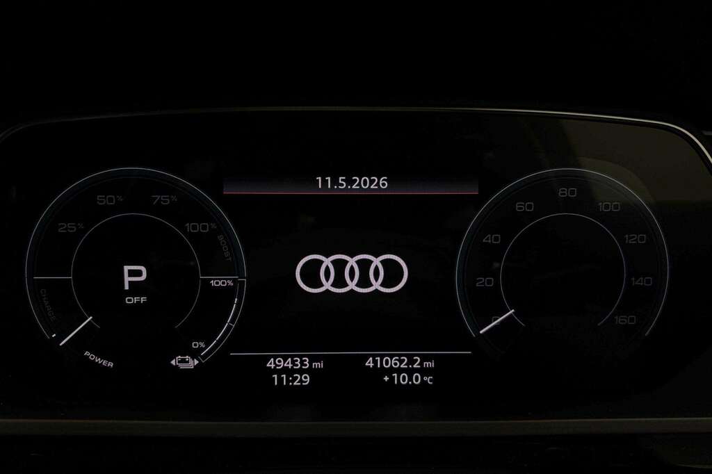 Audi E-tron 230Kw 50 Quattro 71Kwh Technik Blue #9