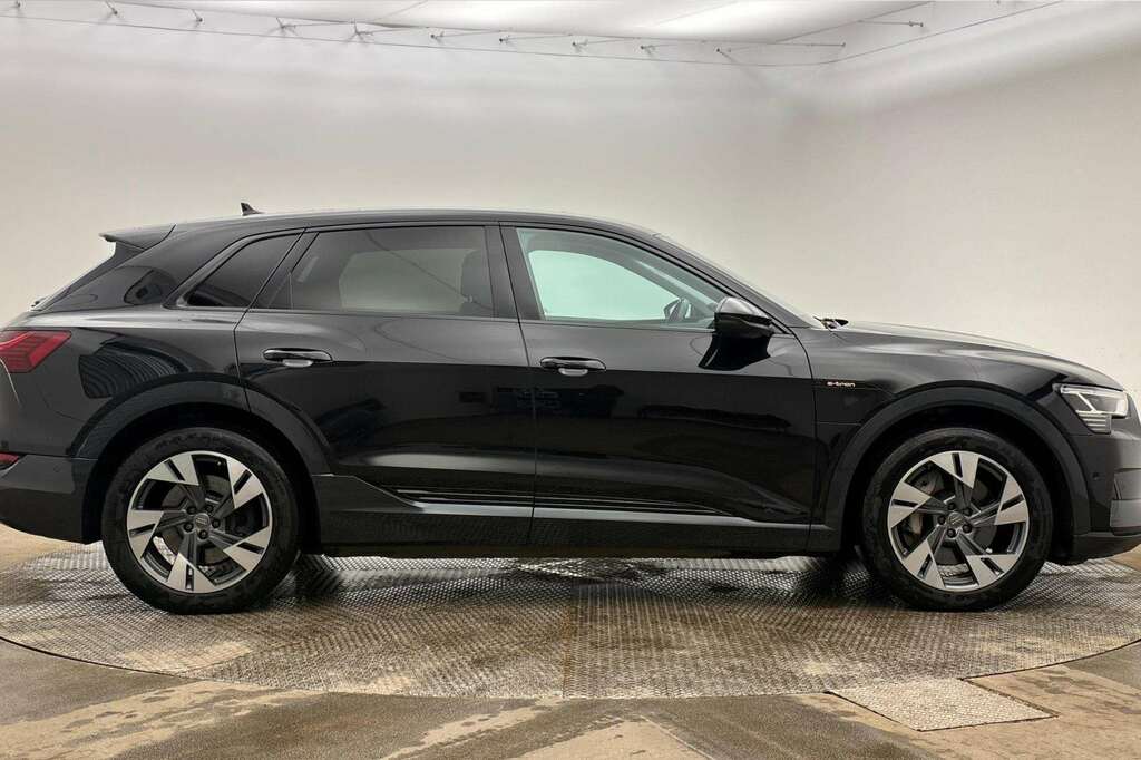 Audi E-tron 300Kw 55 Quattro 95Kwh Cs 2020 Black #4
