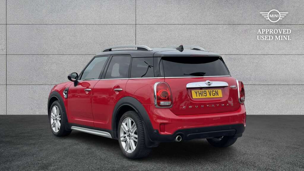 Mini Countryman 2.0 Cooper D Exclusive 2019 Red #4