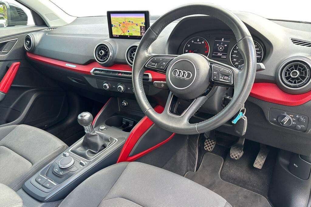 Audi Q2 30 Tfsi Sport 2020 Black #6