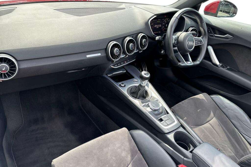 Audi TT 2.0T Fsi S Line 2017 Red #2