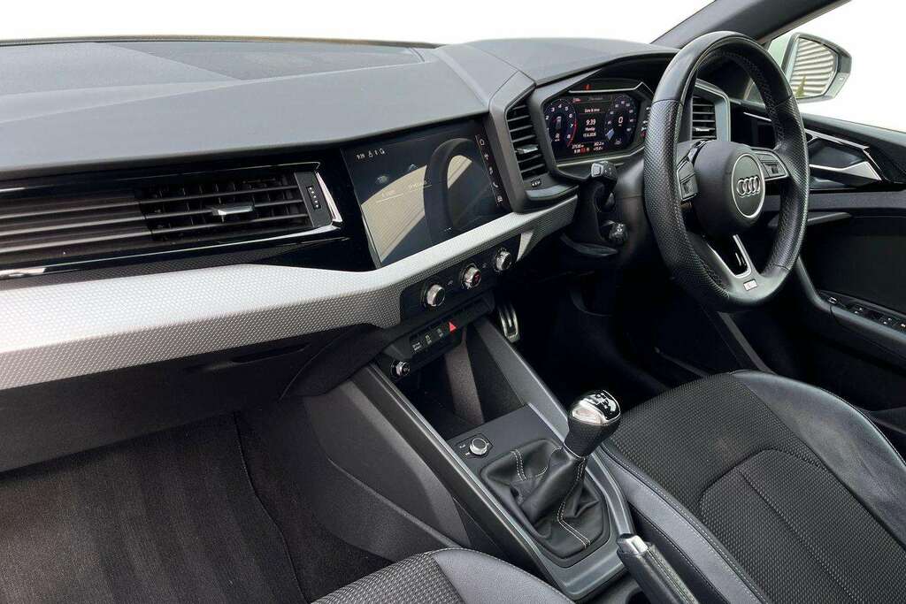 Audi A1 30 Tfsi 110 S Line 2022 DF72FFK Silver #2
