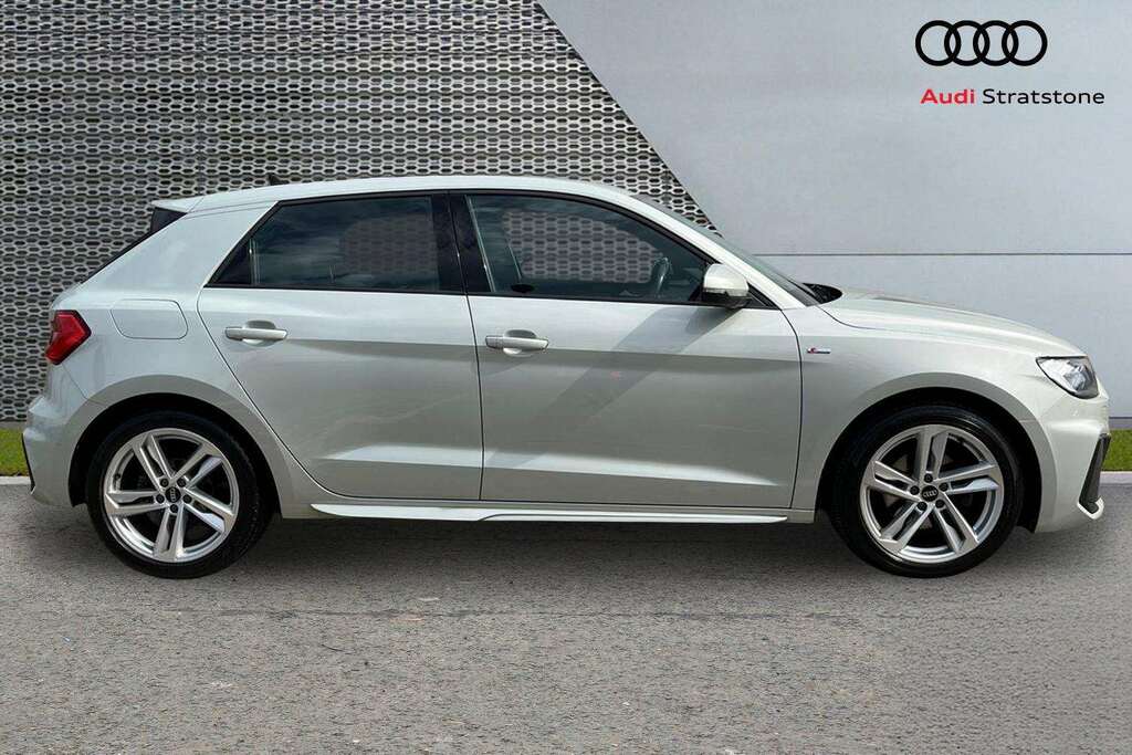 Audi A1 30 Tfsi 110 S Line 2022 DF72FFK Silver #4