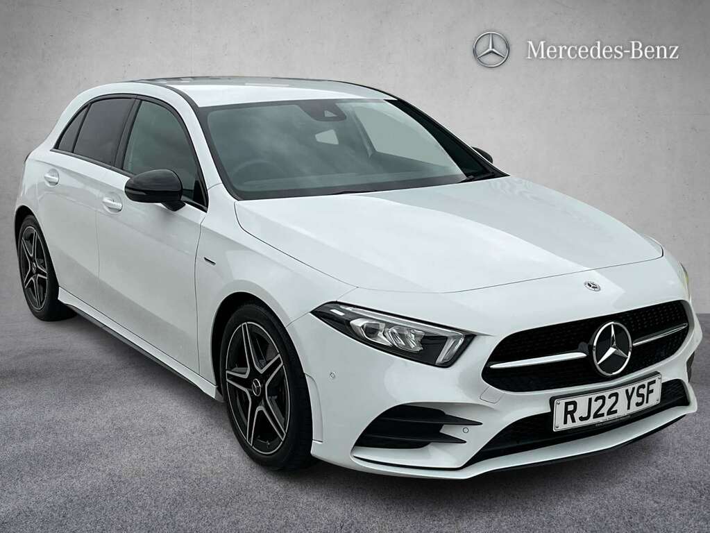 Mercedes-Benz A Class A200 Amg Line Executive Edition 2022 White