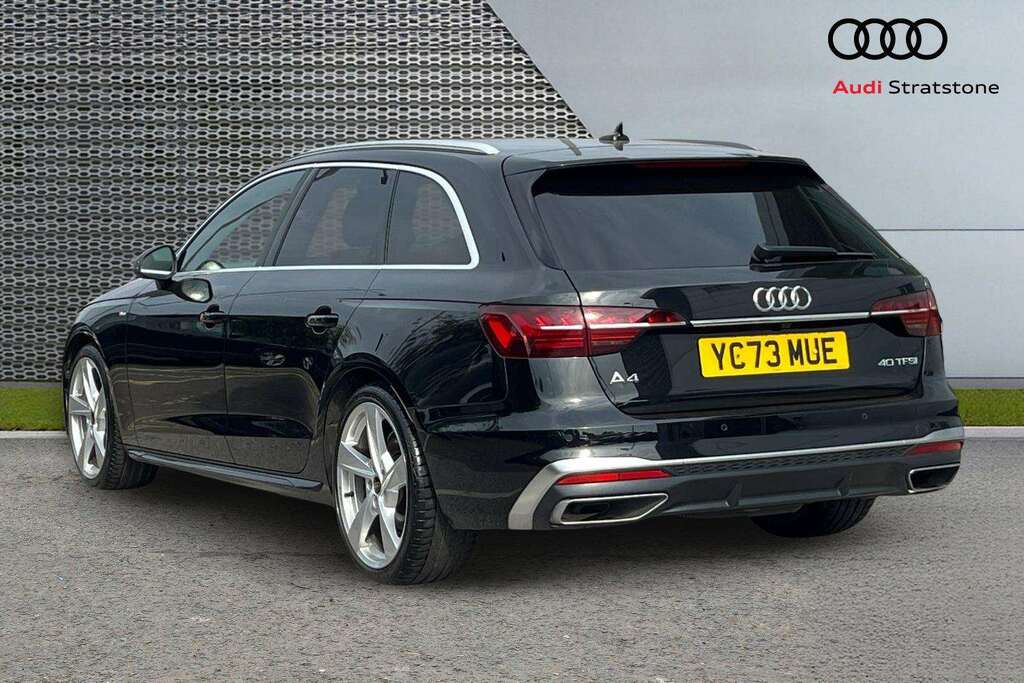 Audi A4 40 Tfsi 204 S Line S Tronic 2023 Black #3