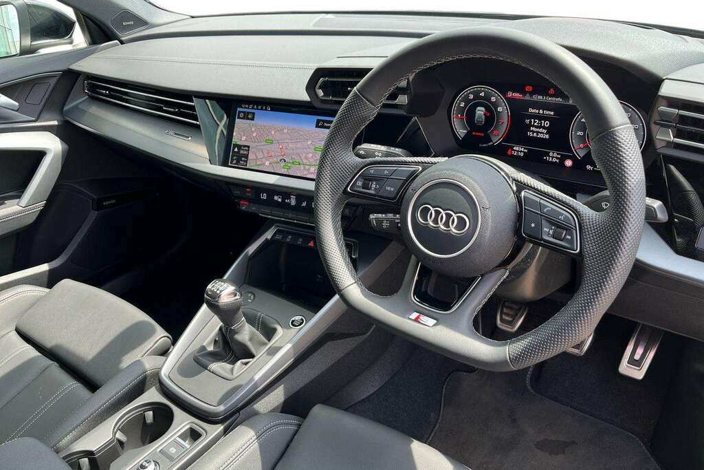 Audi A3 1.5 Tfsi 116 S Line 2025 Black #5