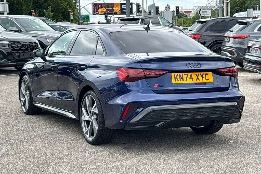 Audi A3 35 Tfsi Black Edition S Tronic 2024 KN74XYC Blue #3