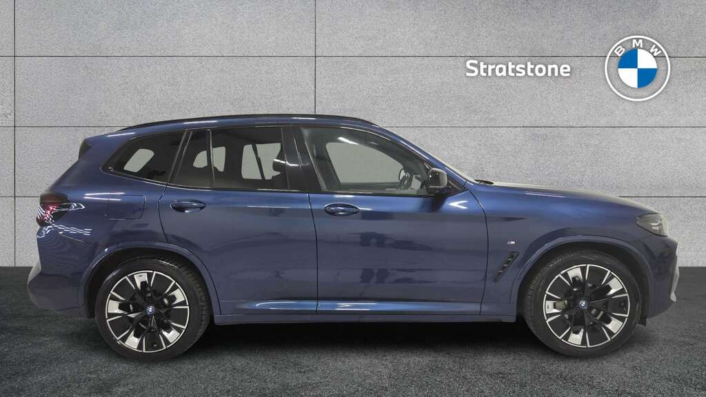 BMW iX3 210Kw M Sport Pro 80Kwh 2022 Blue #2
