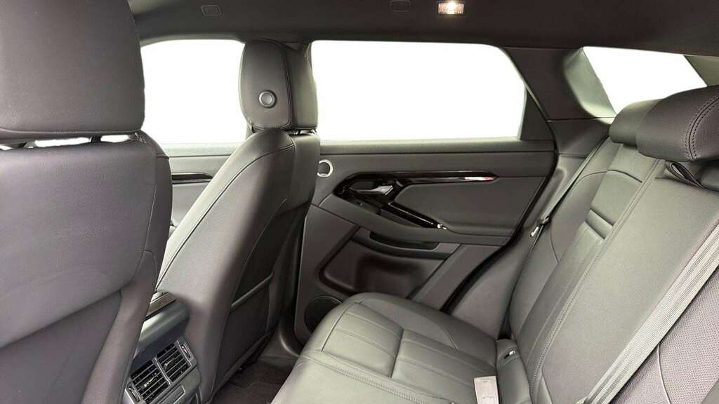 Land Rover Range Rover Evoque 2.0 D200 Dynamic Se 2025 BG75EOB Black #3