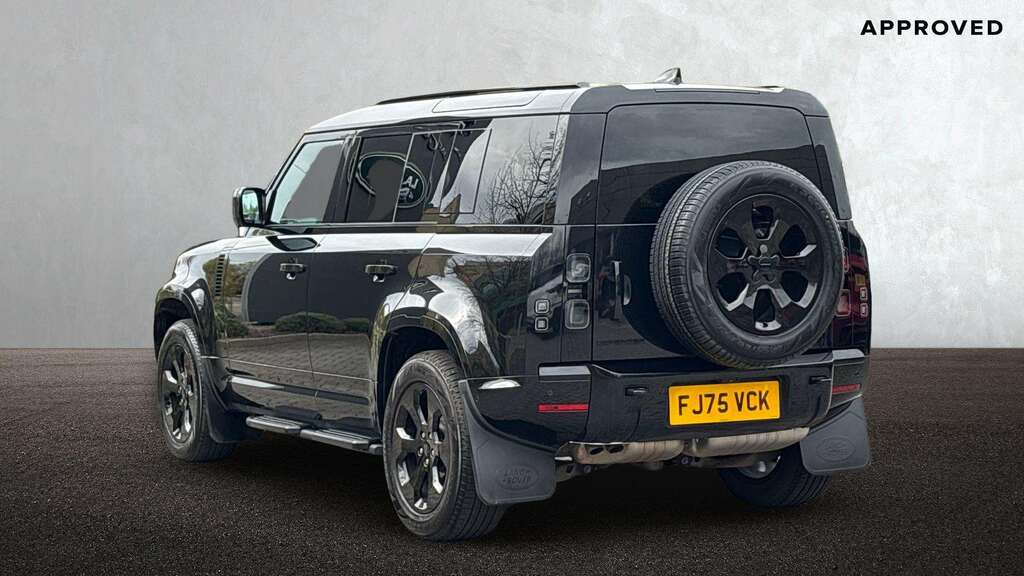 Land Rover Defender 110 3.0 D250 X-dynamic Se 110 2025 Black #2