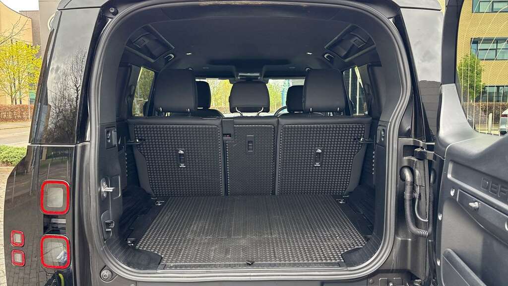 Land Rover Defender 110 Octa  #10