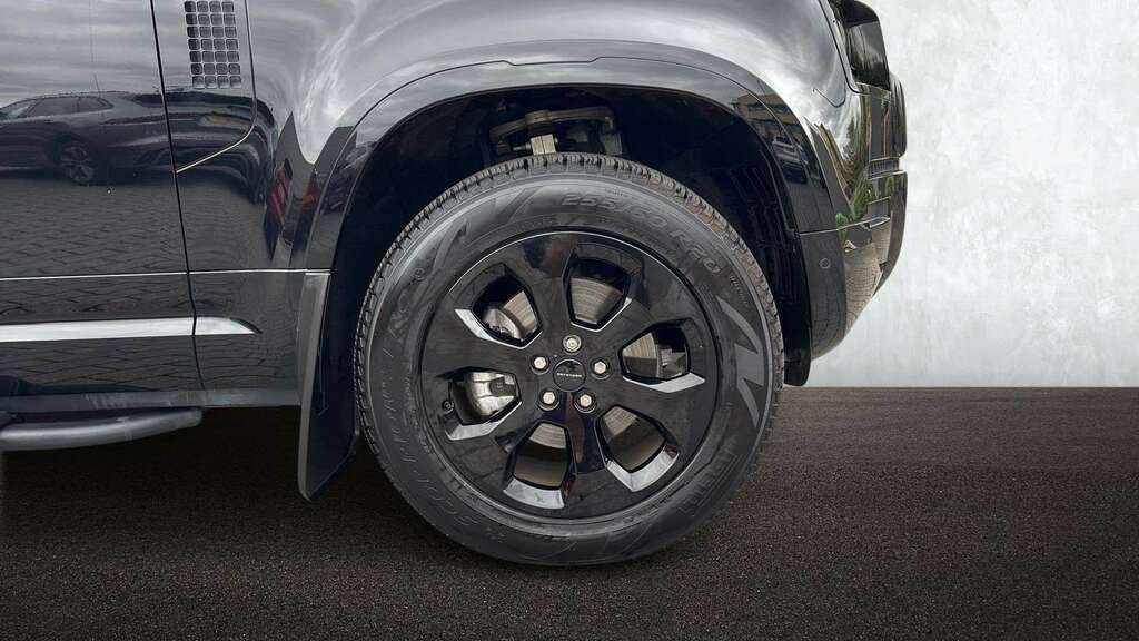 Land Rover Defender 110 Octa  #8
