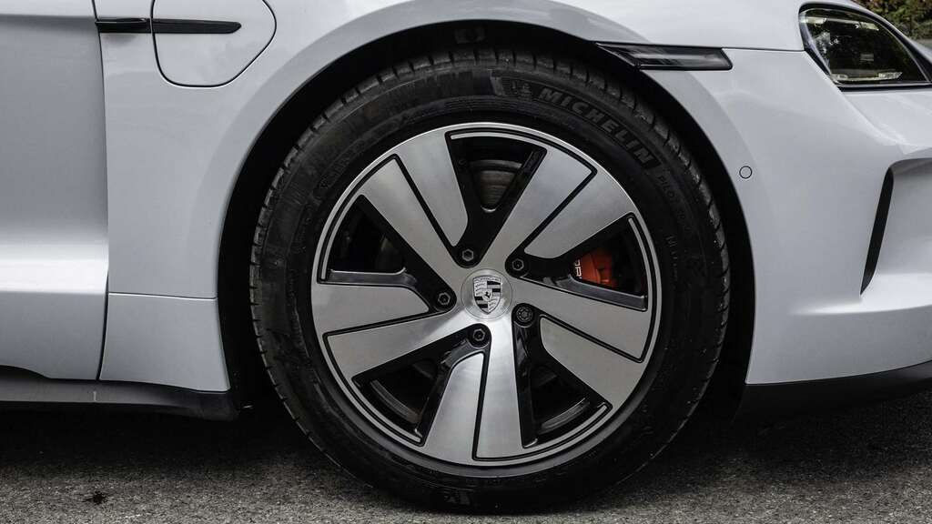 Porsche Taycan 4S 2025 BT25UBV Grey #5