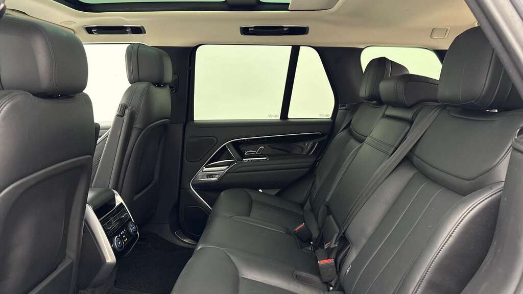 Land Rover Range Rover 3.0 D300 Hse 2024 Grey #4