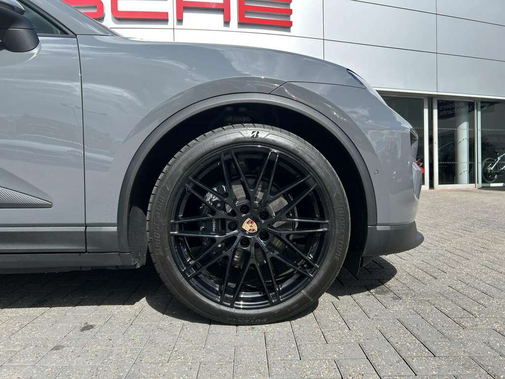 Porsche Macan 2025 2026 Grey #5