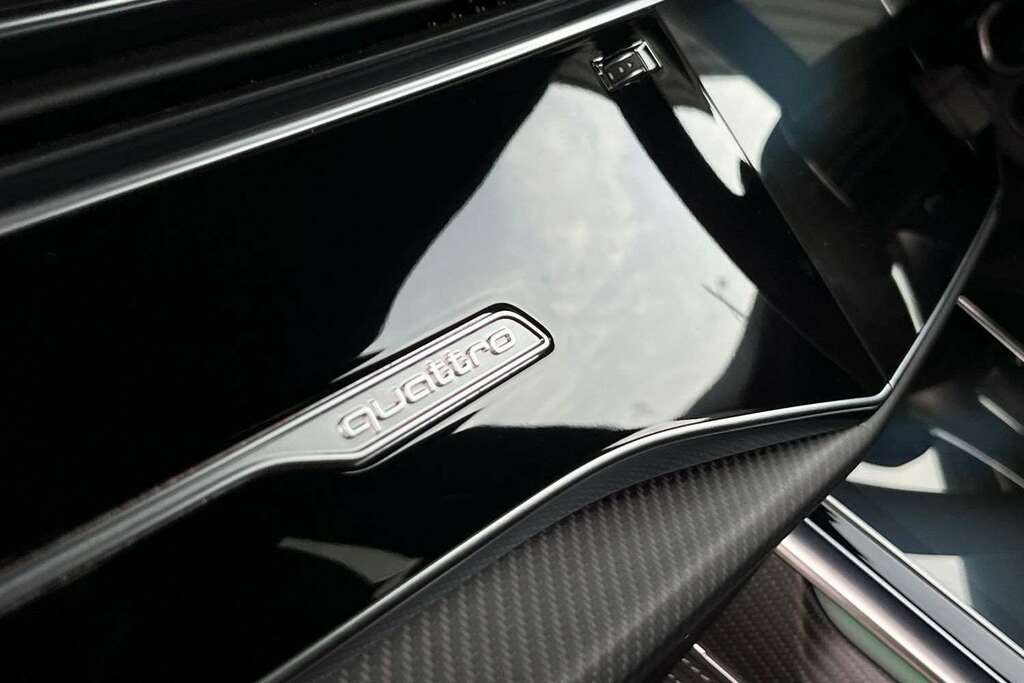 Audi RSQ8 Tfsi V8 Carbon Black Black #31