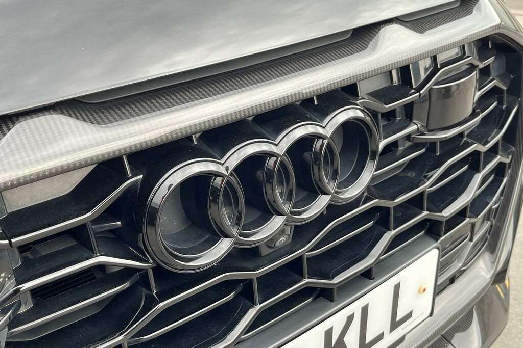 Audi RSQ8 Tfsi V8 Carbon Black Black #11