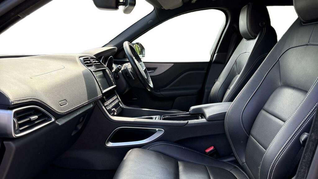 Jaguar F-Pace 2.0 300 R-sport Awd 2018 OY18OKO #3
