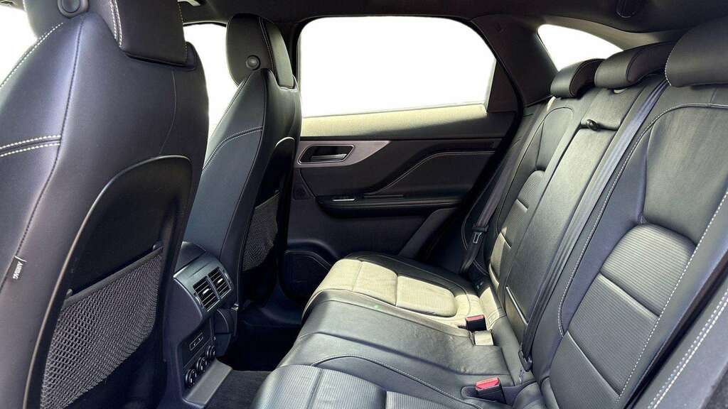 Jaguar F-Pace 2.0 300 R-sport Awd 2018 OY18OKO #4