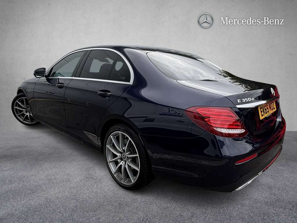 Mercedes-Benz E Class E300 Amg Line 9G-tronic Black #1