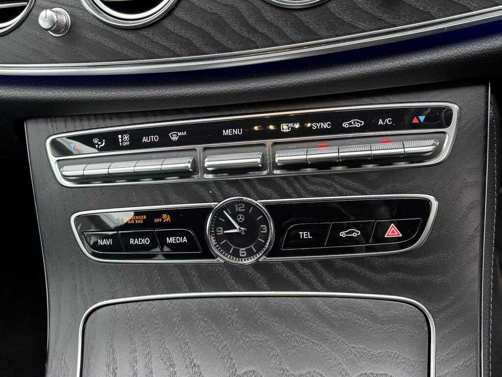 Mercedes-Benz E Class E300 Amg Line 9G-tronic Black #34