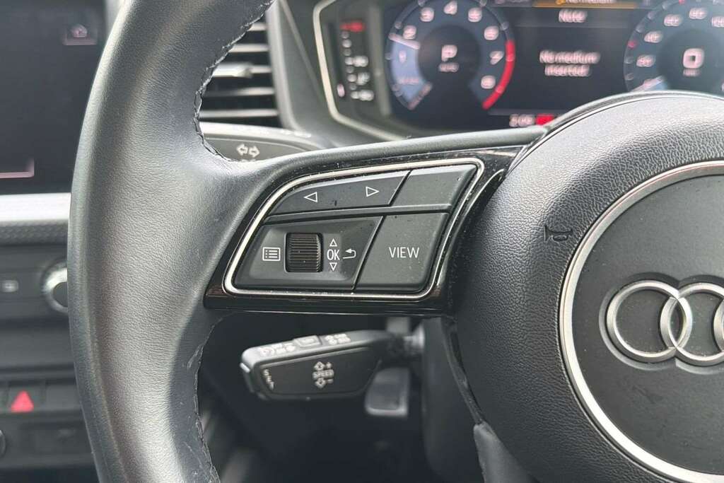 Audi A1 A1 Sportback 30 Tfsi Black Edition Silver #16