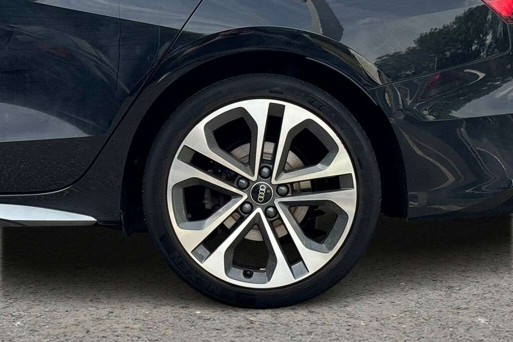 Audi A3 35 Tfsi S Line S Tronic 2024 MV74PKX Black #5